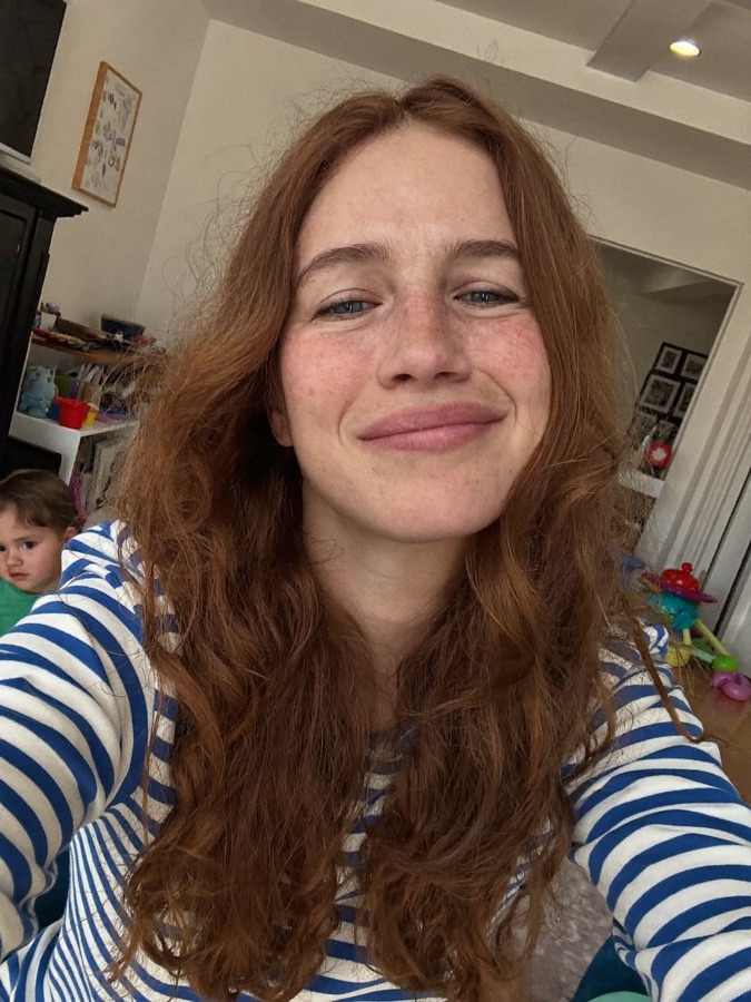 KI-Creatorin Sandra, KI-generiertes Porträt
